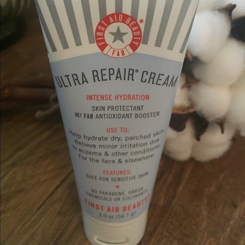 First Aid Beauty Ultra Repair Cream